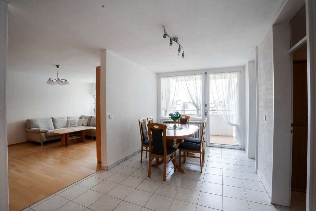 Immobilie in Wangen im Allgäu - Attraktive 3,5-Zimmer-Wohnung mit Balkon und Tiefgarage in gefragter Wohnlage von Wangen - Bild 1