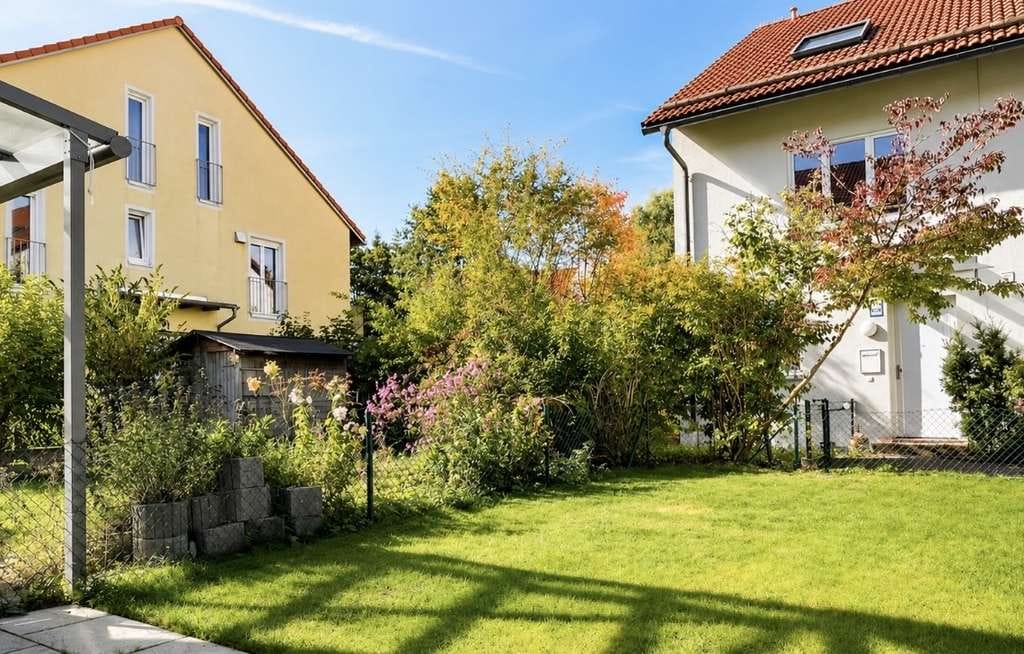 Immobilie in Aschheim - Neuwertiges, großzügiges Reihenhaus  für die ganze Familie mit Süd-West- Garten, bezugsfrei! - Bild 3