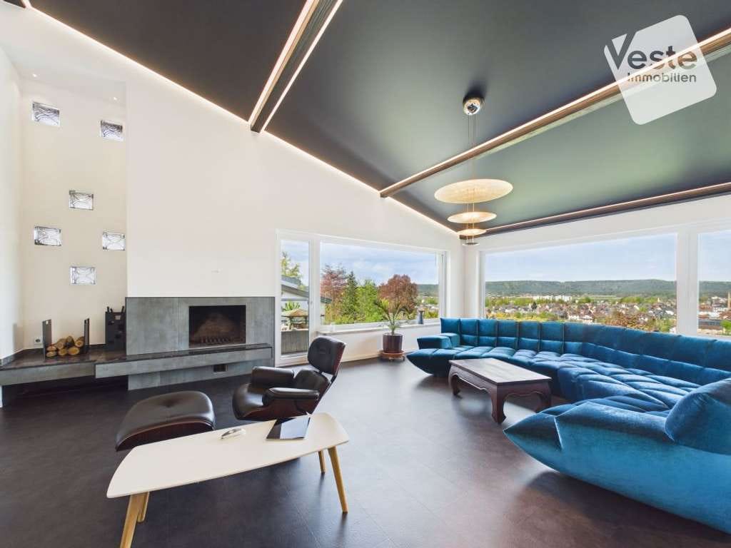 Immobilie in Neustadt bei Coburg - Design. Ruhe. Perspektive. 
 Exklusives Wohnhaus mit ELW am Muppberg - Bild 1