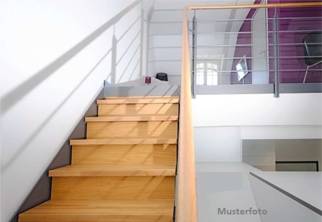 Immobilie in Hagen - Wohnen über den Dächern – größere Dachgeschosswohnung mit Balkon - Bild 0