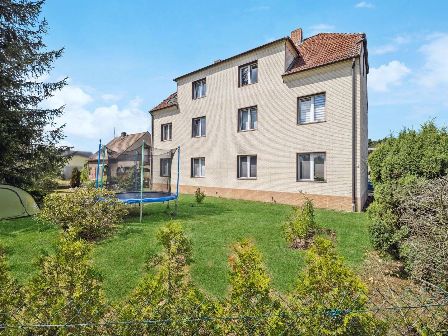 Immobilie in Bad Muskau - Mužakow - Mehrfamilienhaus mit Potential in Bad Muskau als Kapitalanlage - Bild 1