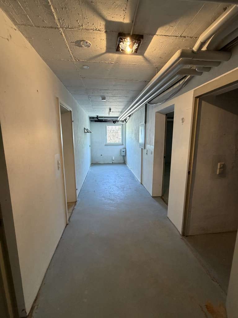 Immobilie in Ellhofen - Traumhaftes Einfamilienhaus in unverbaubarer Aussichtslage – ca. 1.100 m² Grundstück – sofort bezugs - Bild 4