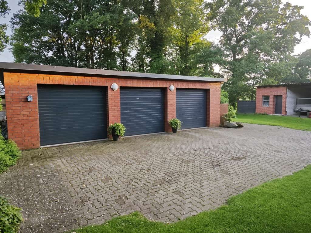 Immobilie in Wesendorf - Hof der 1000 Möglichkeiten z.B. für Selbstnutzer, Vermieter, Gastgeber, Gartenfans od. Autoschrauber - Bild 2
