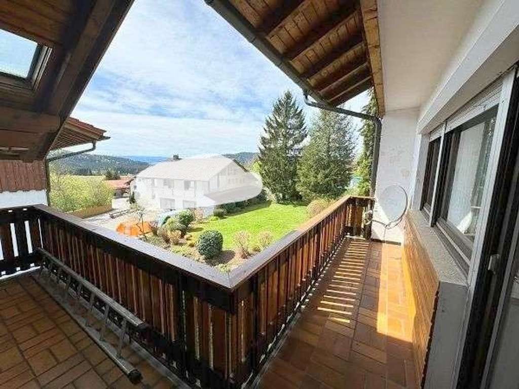 Immobilie in Bodenmais - Großes Wohnhaus mit viel Platz für die glückliche Familie - Bild 2