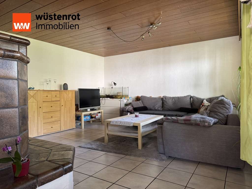 Immobilie in Engstingen - MEHRGENERATIONENHAUS MIT ZWEI WOHNUNGEN UND DOPPELGARAGE - Bild 1