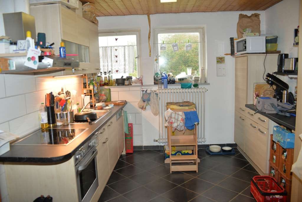 Immobilie in Waldenburg - Gepflegtes Einfam.-Wohnhaus mit ELW und Garage - Bild 2