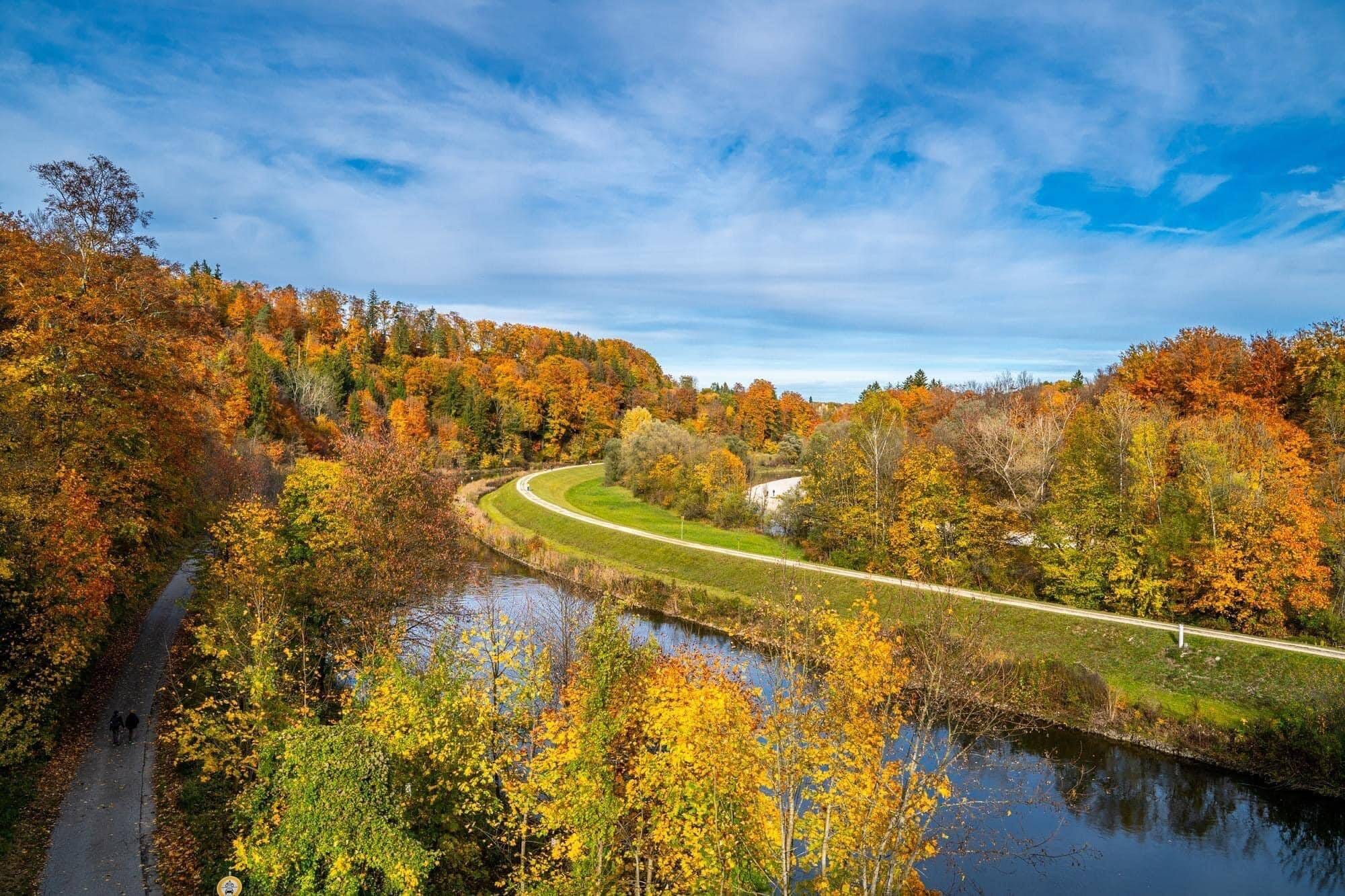 Immobilie in Grünwald - Leben im Park und Ortskernnah! 4-Zimmer-Wohnung mit schönem Ausblick - Bild 0