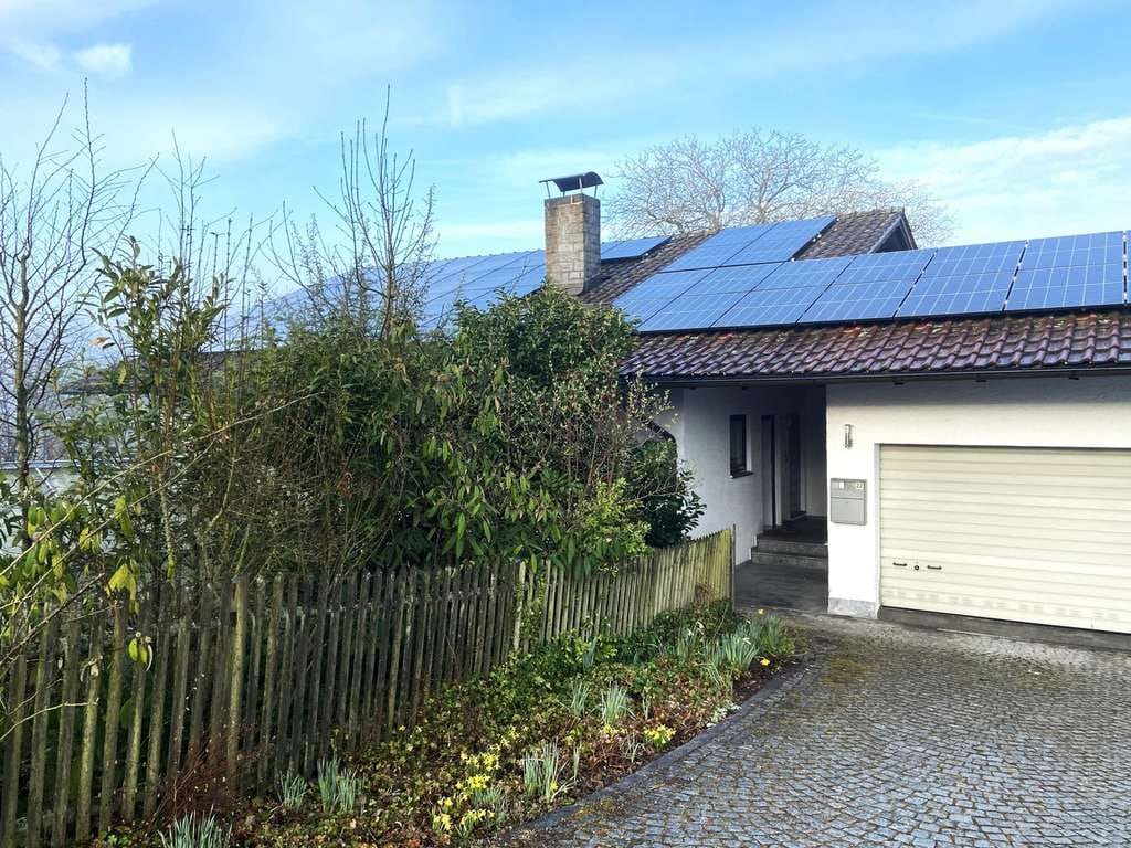 Immobilie in Fürstenstein - Großzügiges Einfamilienhaus mit unverbaubarer Aussicht und großem Garten - Bild 4