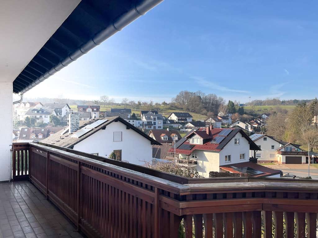 Immobilie in Hausen - Großzügiges Zweifamilienhaus in traumhafter Südwestausrichtung - vielfältige Nutzungsmöglichkeiten - Bild 4