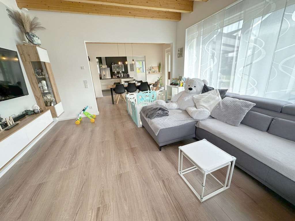 Immobilie in Ayl - Neuwertige, moderne Eigentumswohnung mit großer Terrasse, Garten mit Gartenhaus - Bild 2