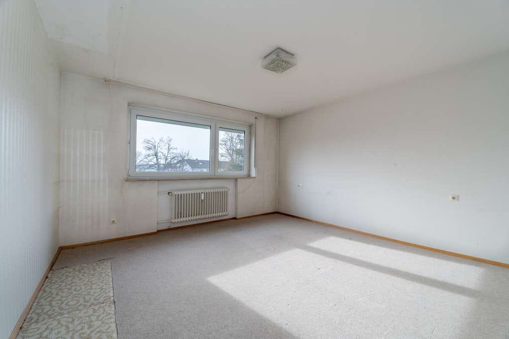 Immobilie in Radolfzell am Bodensee - Großzügige 3,5-Zimmer-Wohnung in Radolfzell mit viel Potenzial - Bild 3