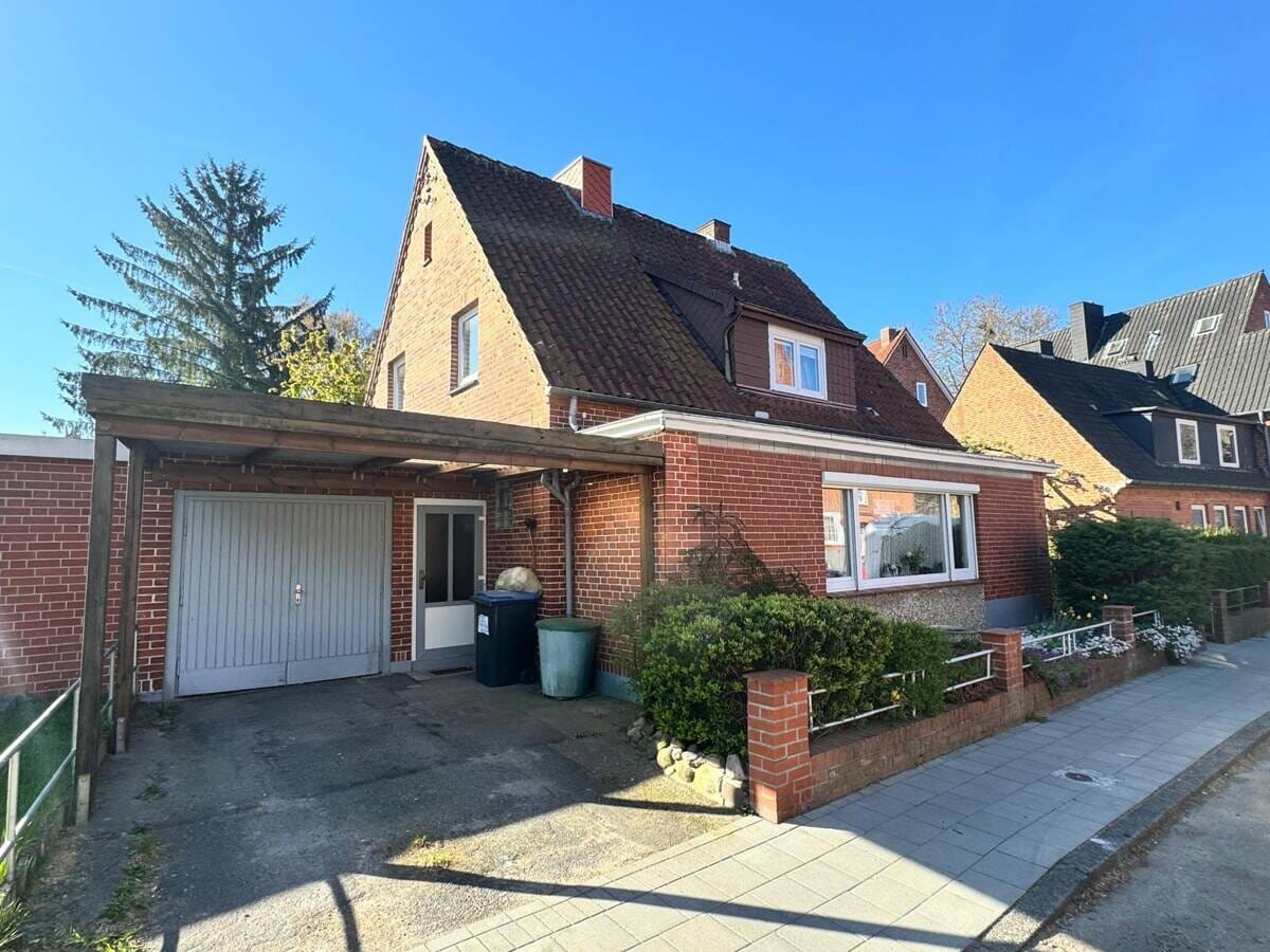 Immobilie in Lübeck - Einfamilienhaus auf Eigenland in 23562 Lübeck-St. Jürgen (Siedlung Gärtnergasse) - Bild 0
