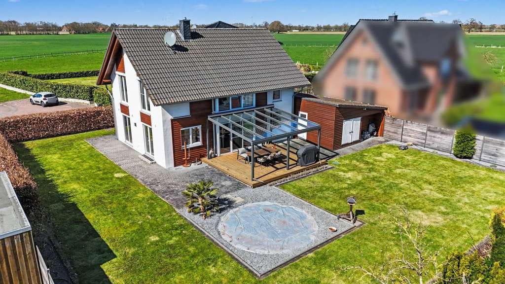 Immobilie in Blender - Wohnen auf höchstem Niveau – modernes Einfamilienhaus in verkehrsberuhigter Lage von Blender - Bild 0