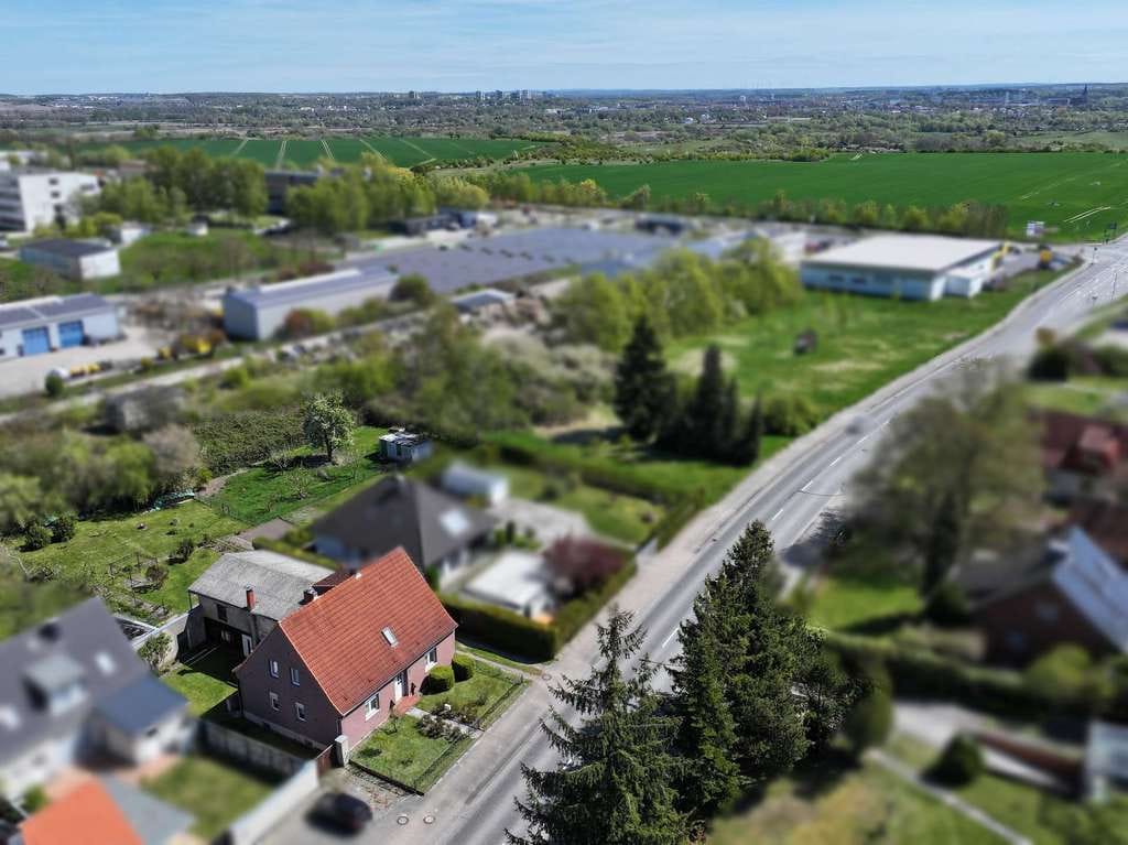 Immobilie in Neubrandenburg - Großzügiges Haus mit Nebengelass und Potenzial in toller Lage - Bild 4