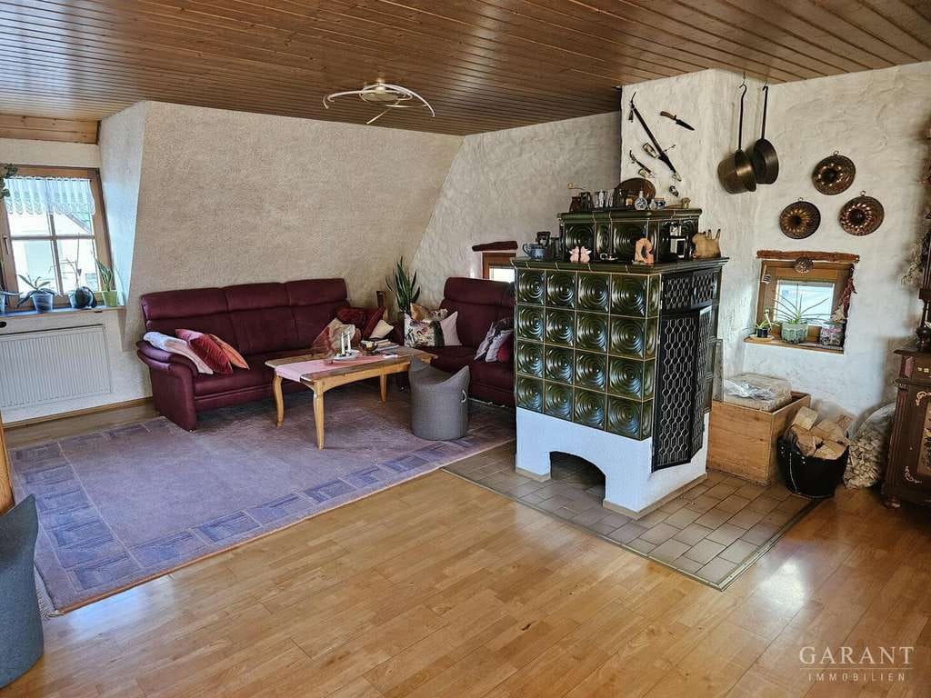 Immobilie in Empfingen - Zweifamilienhaus mit möglicher Gewerbeeinheit, Außengebäuden und traumhaft schönem Gartenpark - Bild 4