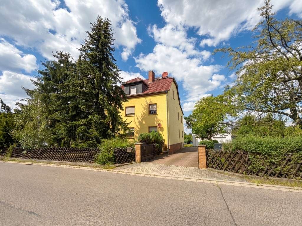 Immobilie in Bennewitz - *Mehrgenerationshaus mit 3 Wohneinheiten am Planitzwald* - Bild 0