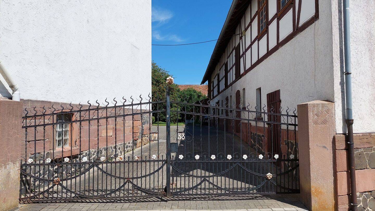 Immobilie in Amöneburg - Ohne Courtage ... Willkommen in Amöneburg-Roßdorf - mit positiver Bauvoranfrage - hier ist wirklich ALLES möglich ! - Bild 0