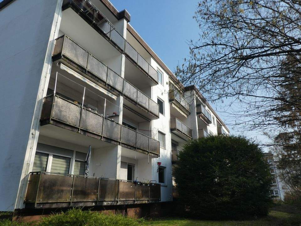 Immobilie in Niedernhausen - Lichtdurchflutete Wohnung mit Balkon und Stellplatz in attraktiver Lage von Niedernhausen! - Bild 0