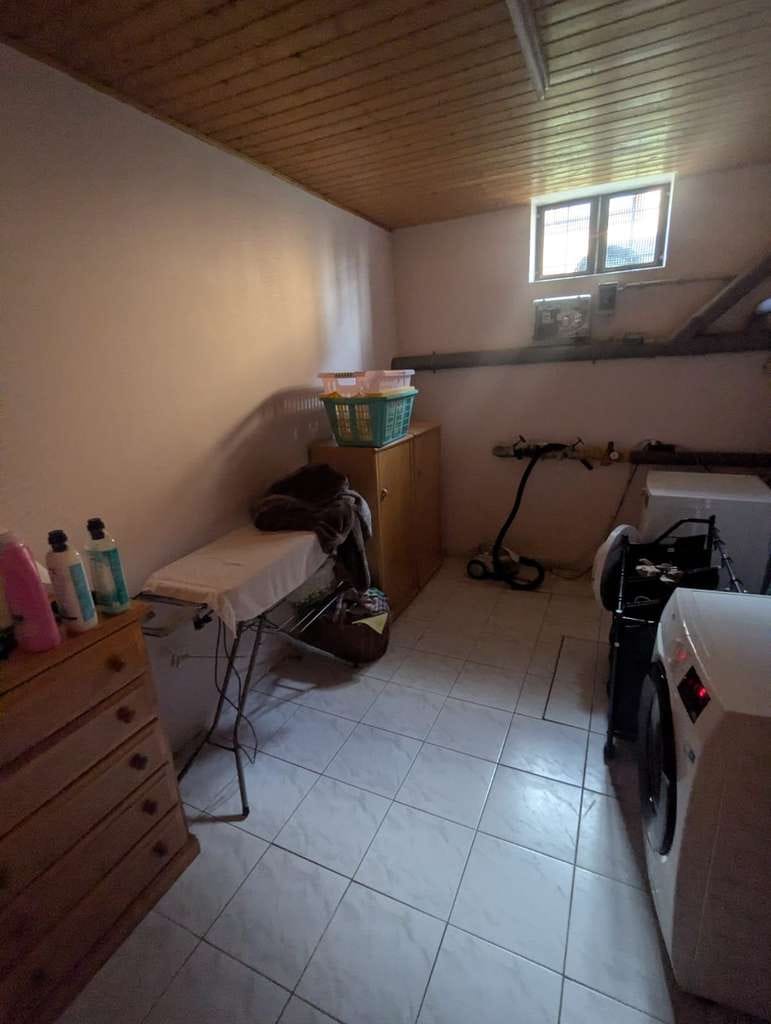 Immobilie in Steinburg - Wohnen mit Charakter - Großzügiges Einfamilienhaus oder Mehrgenerationenhaus im Herzen von Sprenge - Bild 4