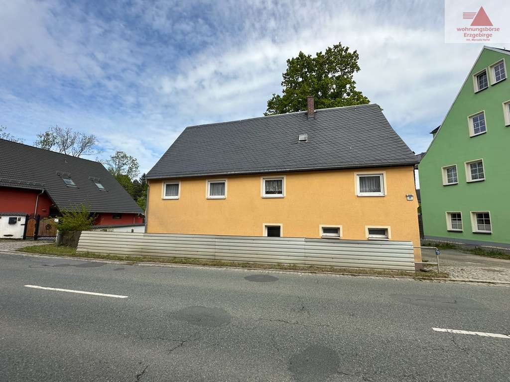 Immobilie in Zwönitz - Einfamilienhaus/Zweifamilienhaus in Zwönitz zum Sanierungen: 150 m² Wohnfläche & 550 m² Grundstück - Bild 2