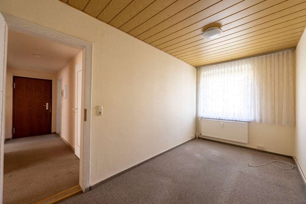 Immobilie in Naumburg (Saale) - Kapitalanlage oder Eigenheim: 3-Zimmer-Wohnung mit Balkon und moderner Ausstattung - Bild 1