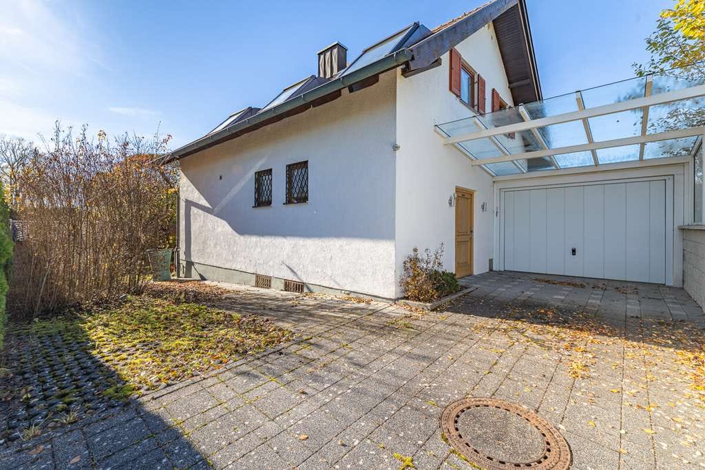 Immobilie in Wörthsee - Wohnhaus mit Charakter und vielseitigem Ausbaupotenzial - Bild 2