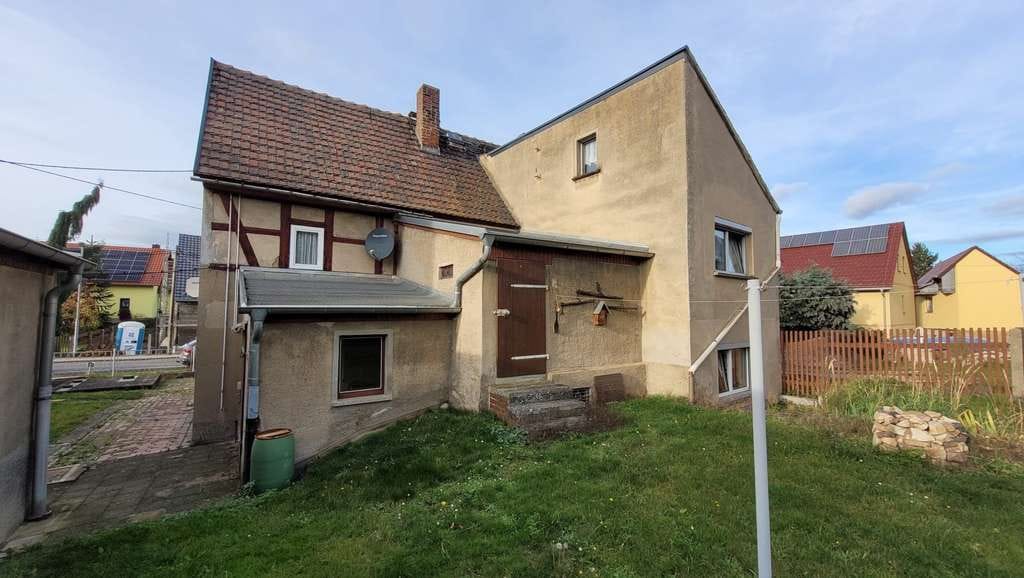 Immobilie in Frohburg - Wohnhaus auf großem Grundstück - Bild 2