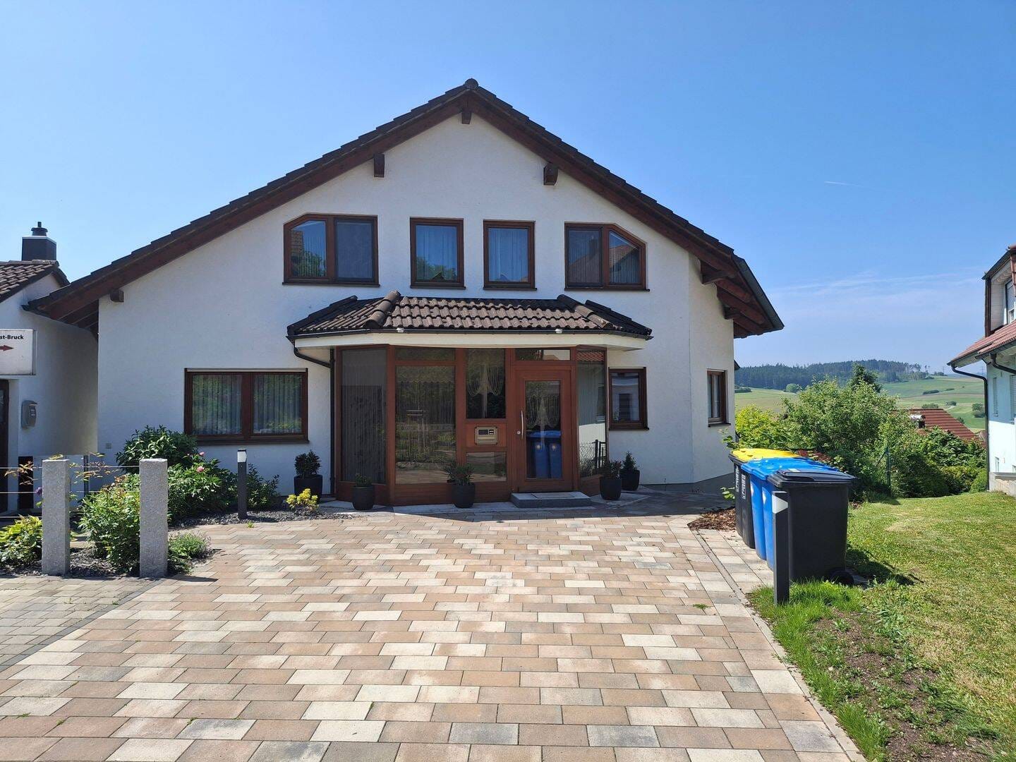 Immobilie in Brigachtal - Herrliche 3-Zimmer Dachgeschoss Wohnung mit Garage - Bild 0