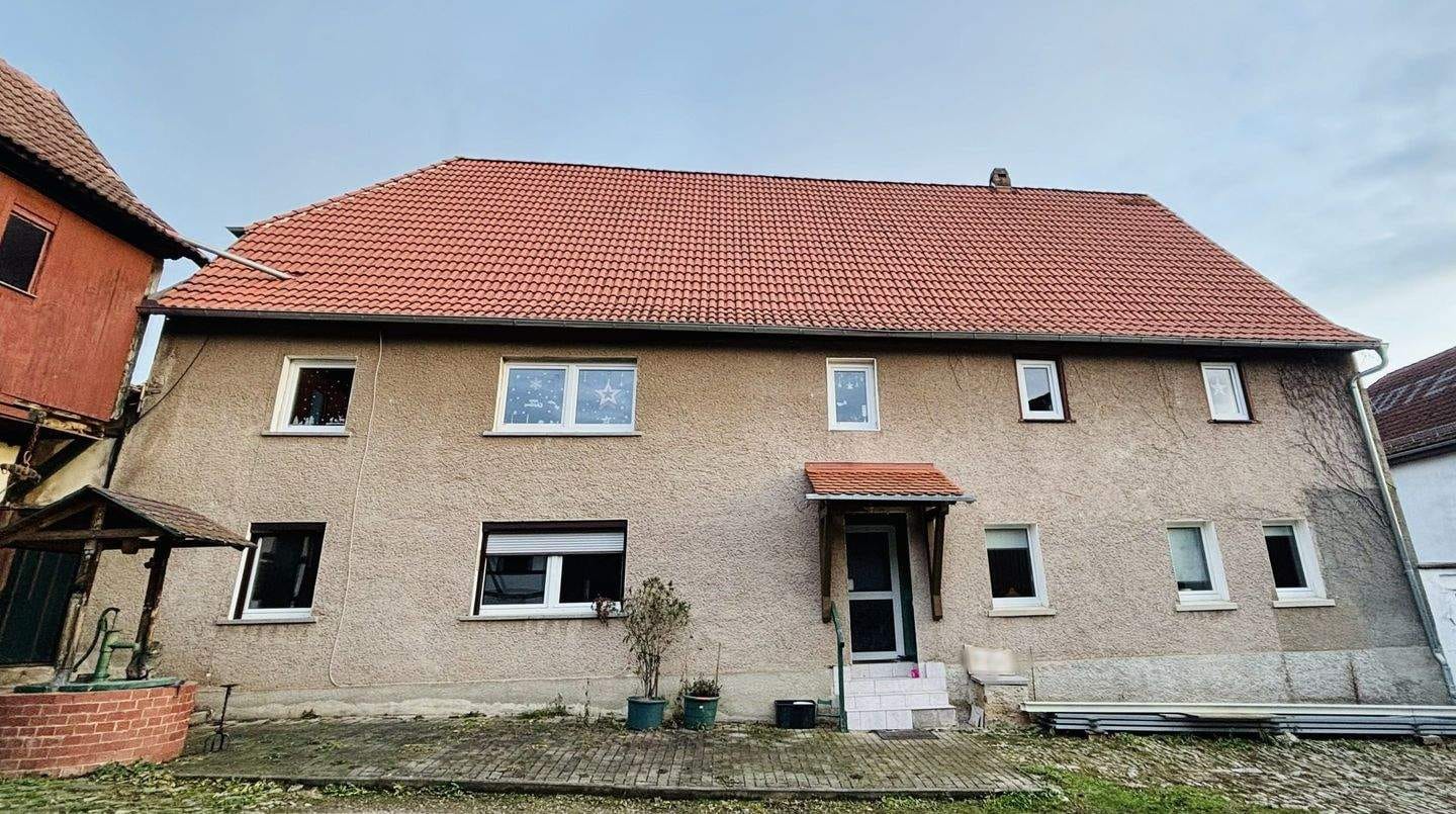 Immobilie in Amt Wachsenburg - Teilsanierter Vierseitenhof in TOP-Lage nähe Arnstadt mit großem Grundstück - Bild 0
