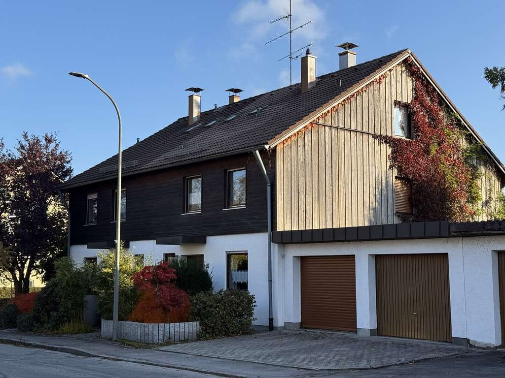 Immobilie in Ebersberg - Wohnen mit Wohlfühlfaktor – Doppelhaushälfte mit Gartenidylle in Ebersberg - Bild 3