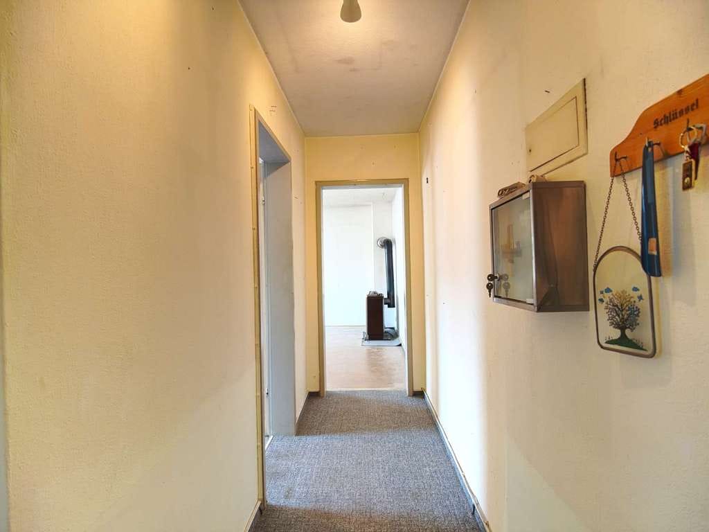 Immobilie in Rastatt - Provisionsfrei! Zentrale Sanierungsbedürfte 1-Zimmer Wohnung mit Balkon - Bild 3