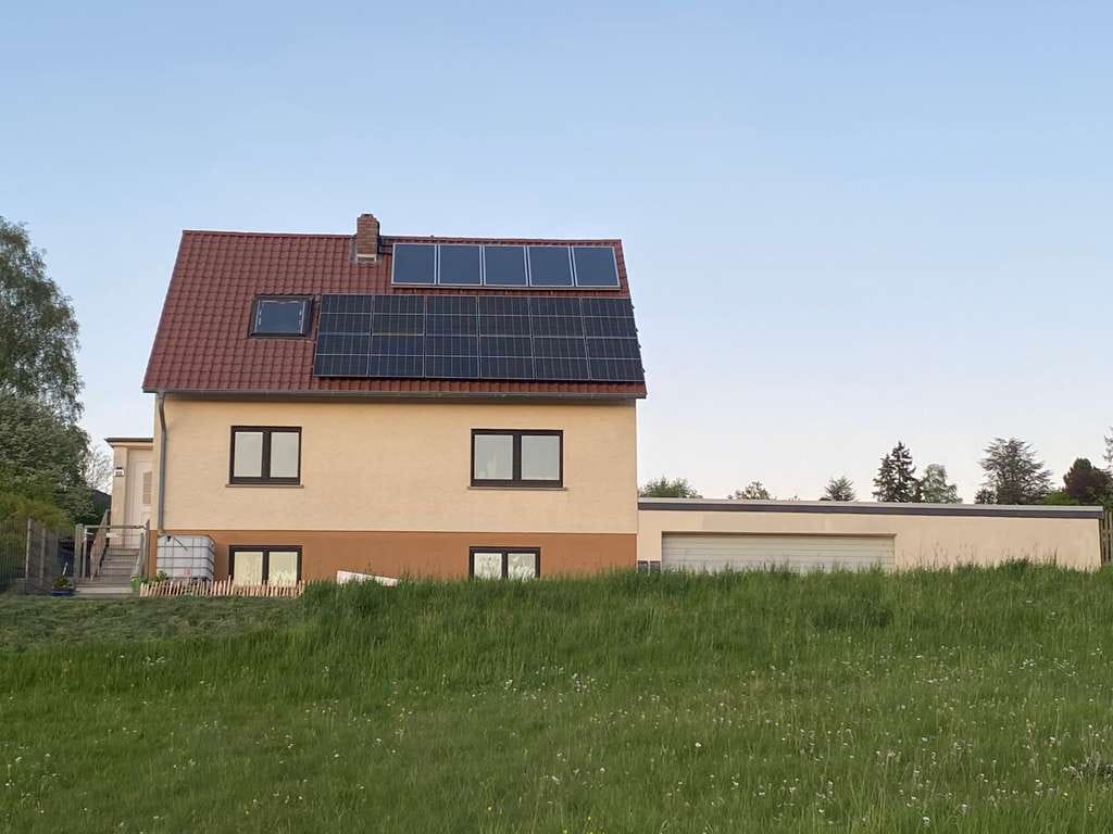 Immobilie in Heidenrod - Viel Platz für Familie, Alltag und Leben / freistehendes EFH - Bild 0