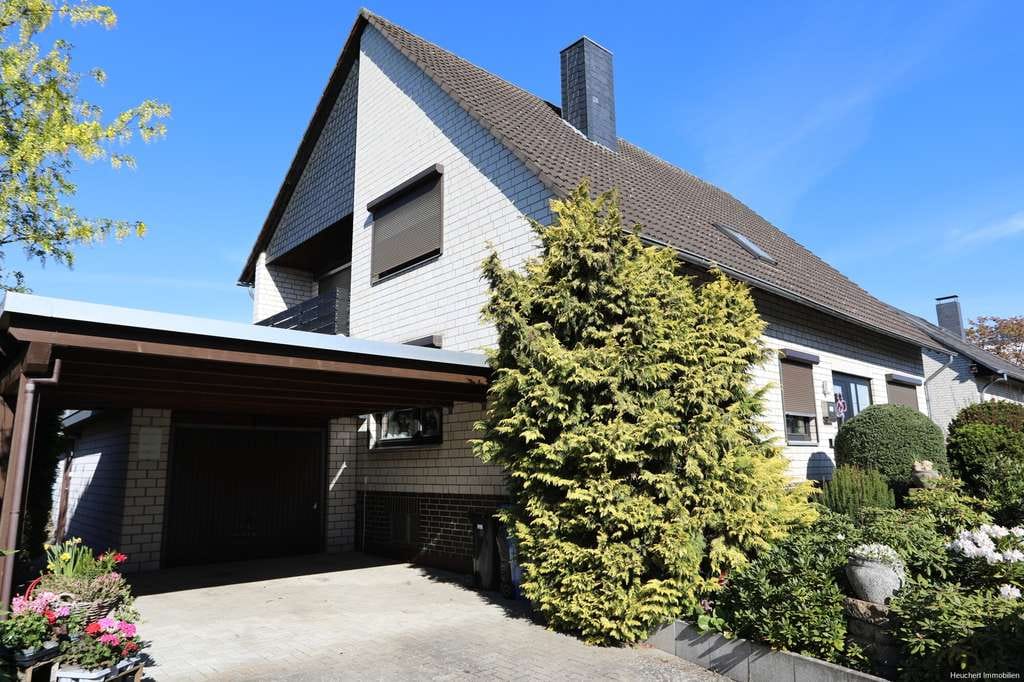 Immobilie in Gifhorn - Familienfreundlich - viele Zimmer - ruhige Lage - Zweifamilienhaus in Gifhorn - Bild 1