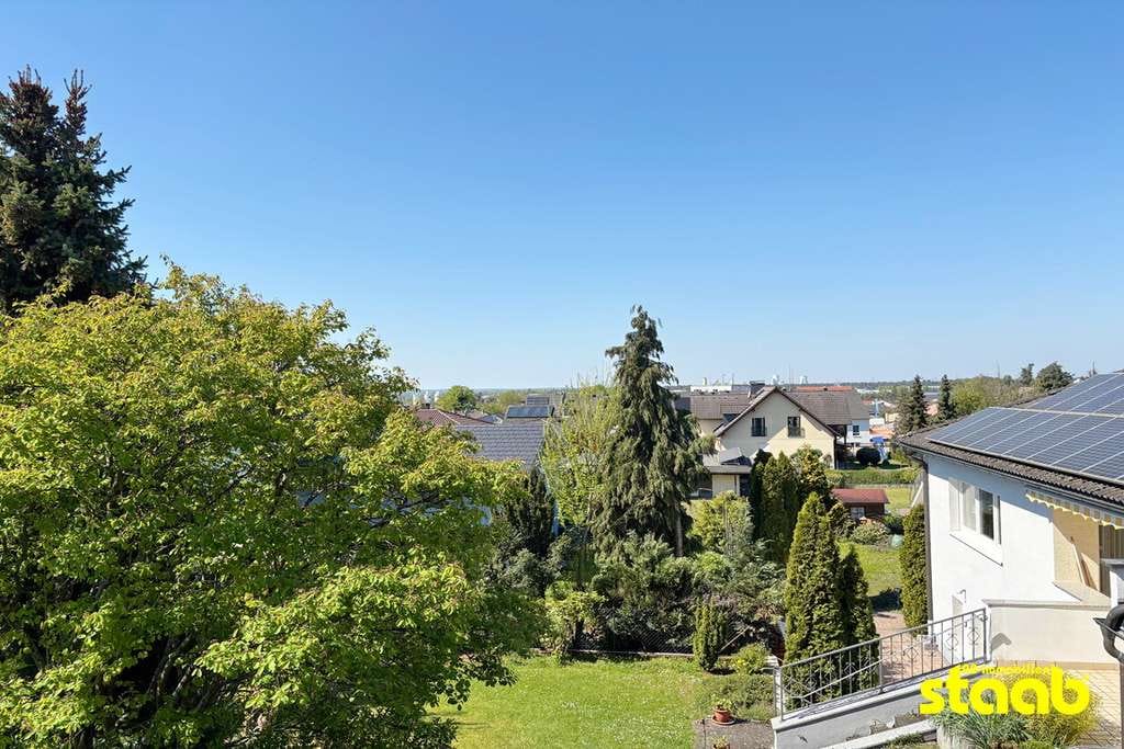 Immobilie in Alzenau - BLICK NACH FRANKFURT - 1-FH MIT EINLIEGERBEREICH UND GROSSEM GARTEN IN TOP-LAGE VON ALZENAU - Bild 3