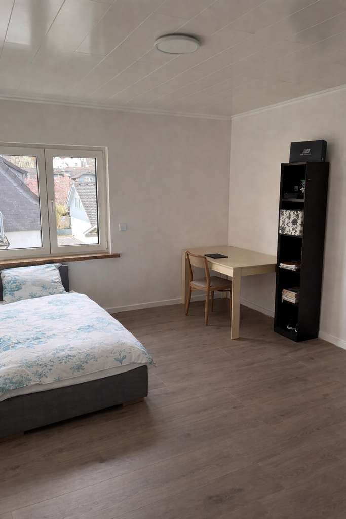 Immobilie in Braunfels - Renoviertes Einfamilienhaus mit Charme und großzügigem Raumangebot – Ihr neues Zuhause wartet! - Bild 2
