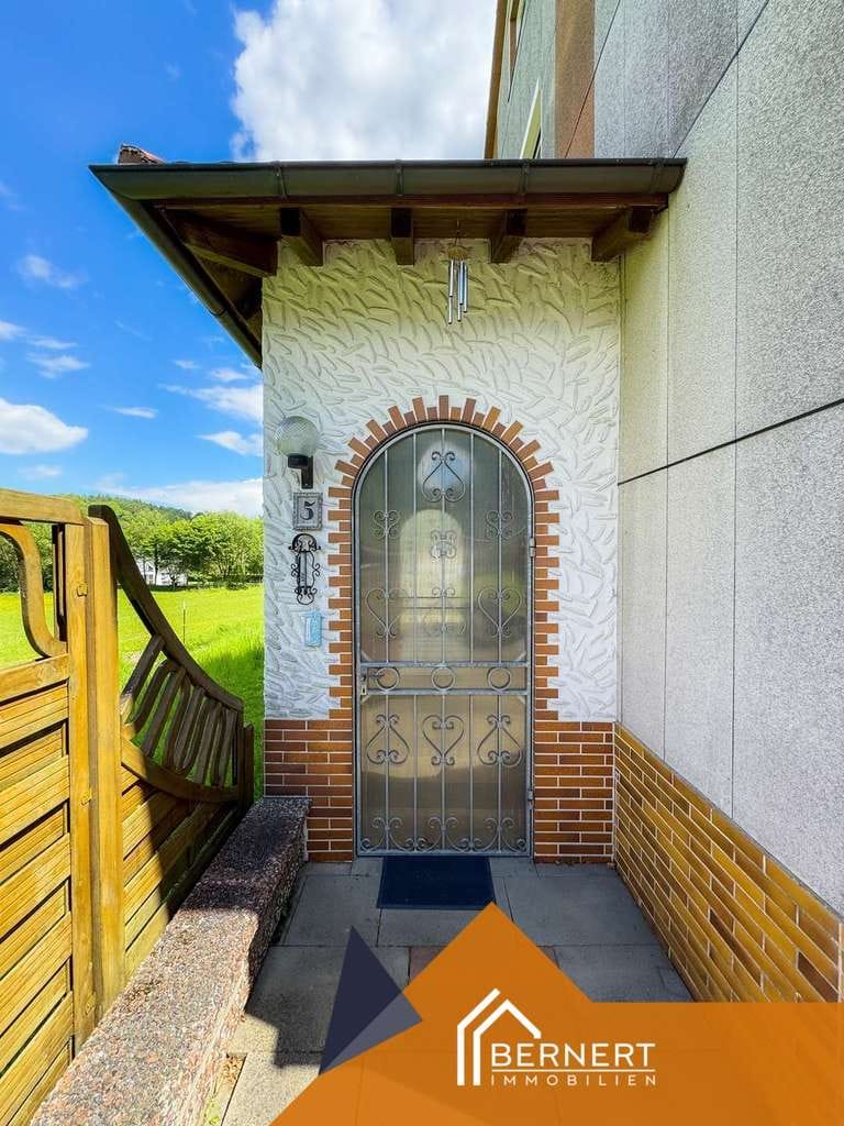 Immobilie in Kasendorf - Zwei Wohneinheiten, großes Potenzial & Platz für Ihre Zukunft – vielseitiges Haus mit Ausbaureserve - Bild 3