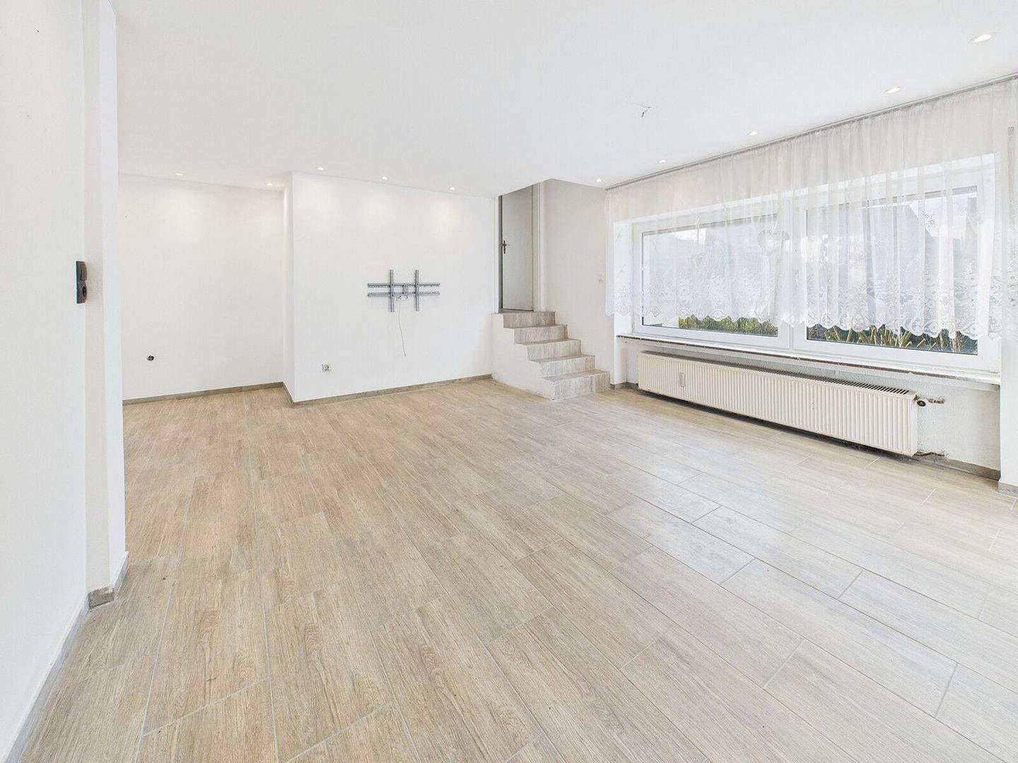 Immobilie in Plettenberg - SCHADE IMMOBILIEN - Mit handwerklichem Geschick in die eigenen 4-Wände! - Bild 4