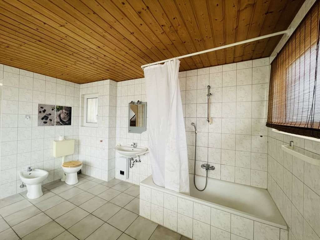 Immobilie in Weiterstadt - Einfamilienhaus in zentraler Lage von Weiterstadt - Bild 2