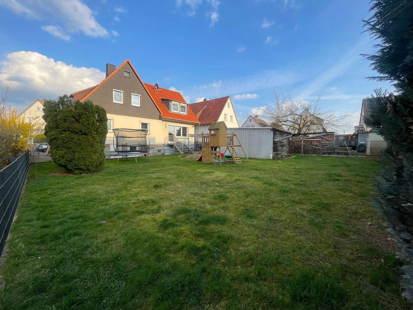 Immobilie in Niestetal - Großzügiges Einfamilienhaus mit ca. 193 m², Sauna, Solar & Garten – saniert & familienfreundlich - Bild 0