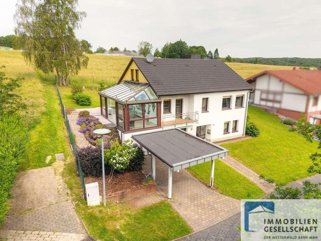 Immobilie in Breitscheid - Hübsches und modernisiertes Wohnhaus in toller Wohnlage von Breitscheid-Siebenmorgen - Bild 0