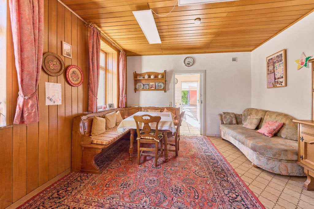 Immobilie in Dannstadt-Schauernheim - Wohnen mit Perspektive: Einfamilienhaus auf großzügigem Grundstück mit Bauplatz - Bild 4