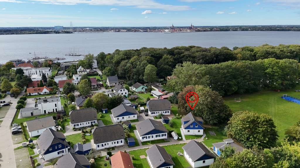 Immobilie in Altefähr - Ferienhaus mit zwei Einheiten an der Ostsee - Bild 0