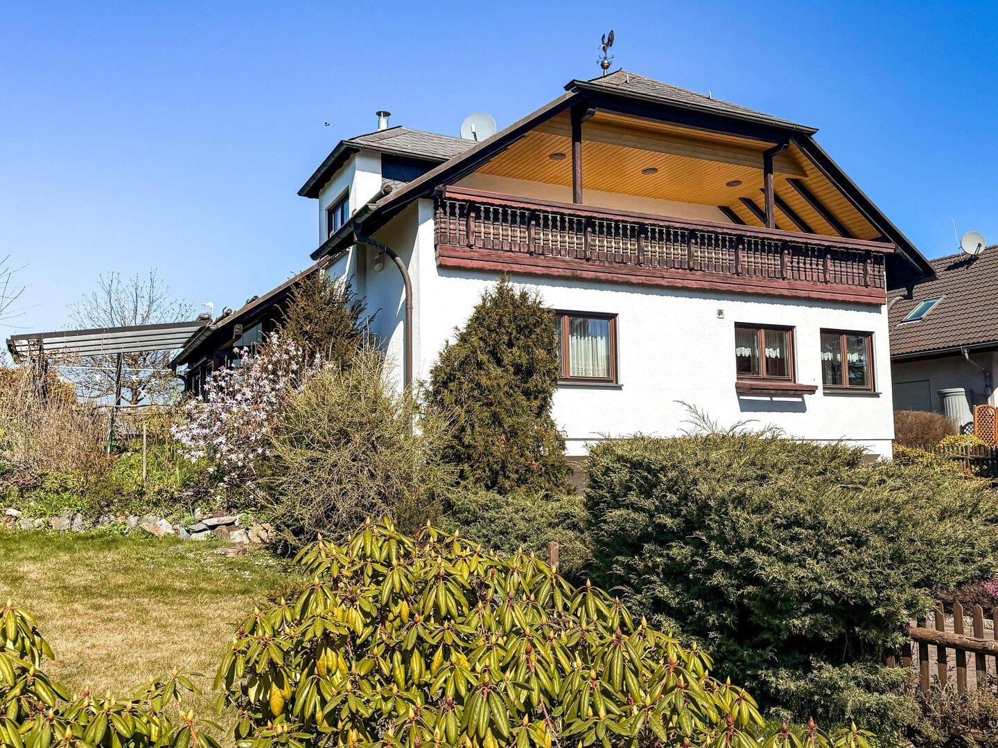 Immobilie in Treuen - "Hier ist Ihr Zuhause!" Einfamilienhaus mit großzügigem Grundstück und hochwertiger Ausstattung - Bild 2
