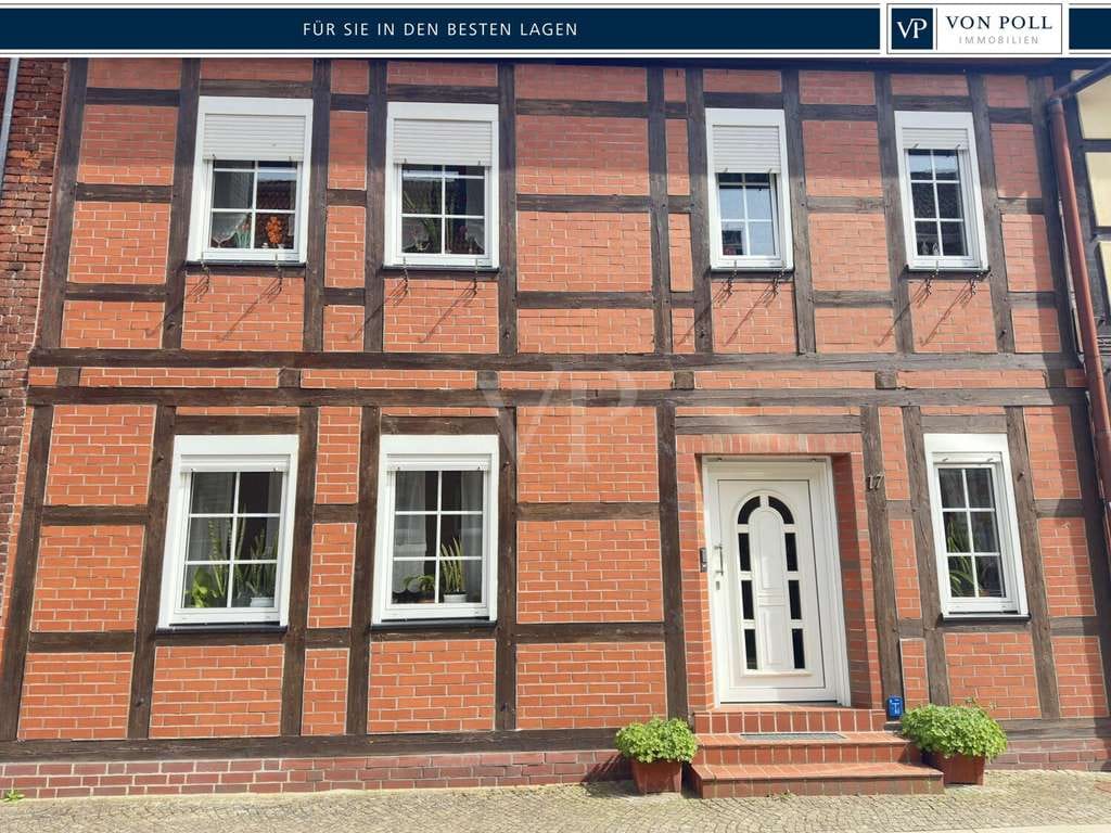 Immobilie in Osterburg (Altmark) - Zwei Häuser, ein Preis... gestalten Sie Ihr Leben neu. - Bild 2