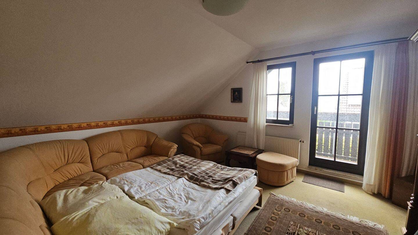 Immobilie in Belgershain - Geräumiges Familienhaus mit Terrasse & Balkon  in Threna - Bild 2