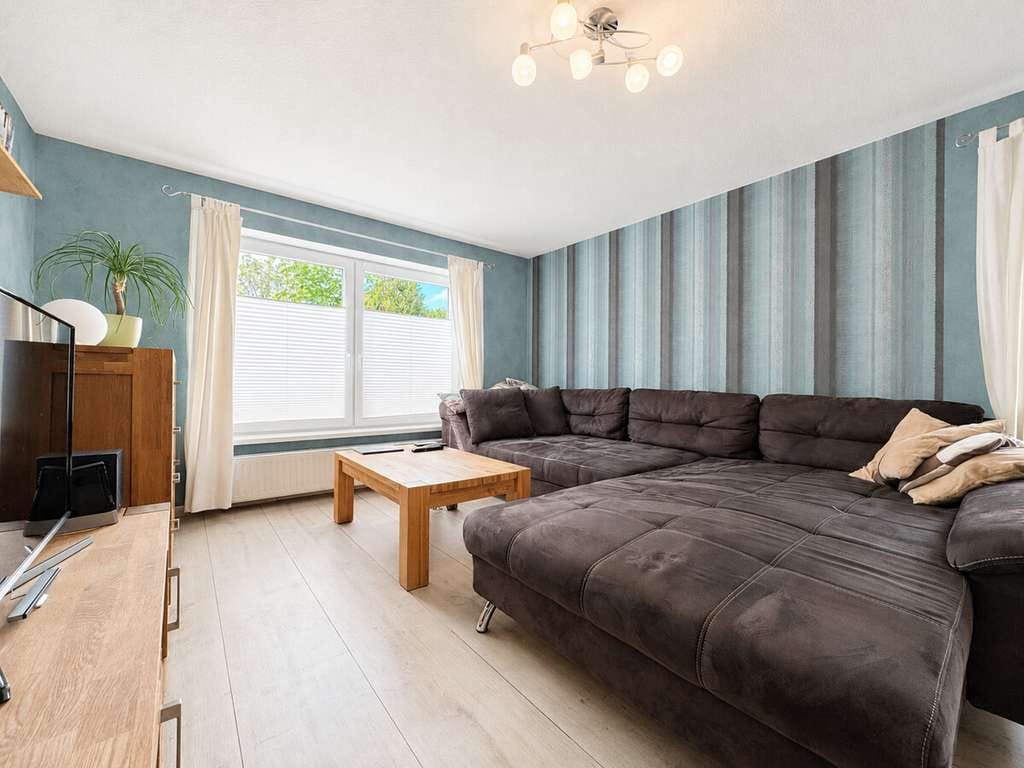 Immobilie in Süderbrarup - Modernisiertes Einfamilienhaus mit klassischem Charakter - Bild 4