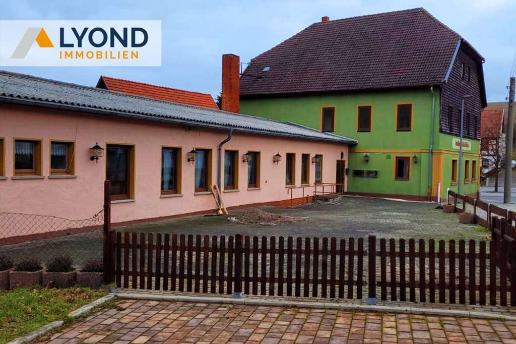 Immobilie in Wutha-Farnroda - Attraktives Mehrfamilienhaus in Wutha-Farnroda – Vielseitiges Anwesen mit großem Potenzial - Bild 1
