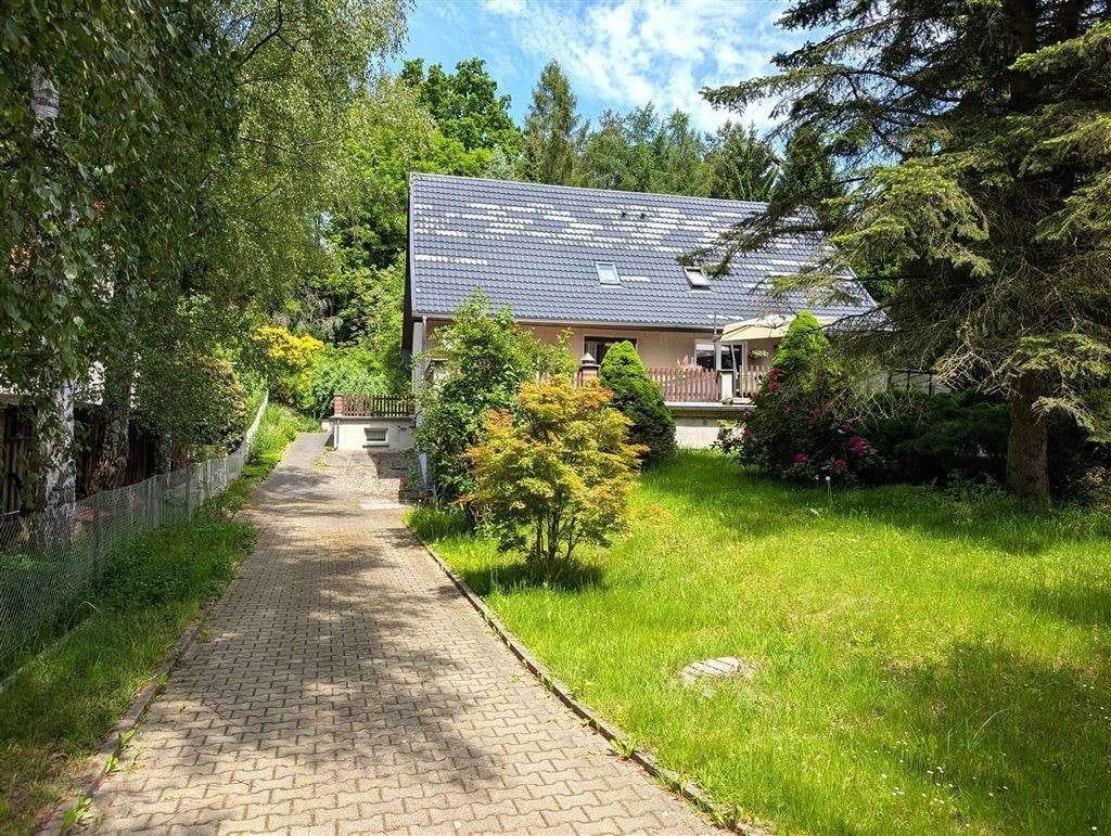 Immobilie in Schöpstal - gemütliches Einfamilienhaus mit großem Grundtsück und Garage in Schöpstal
 - Bild 2