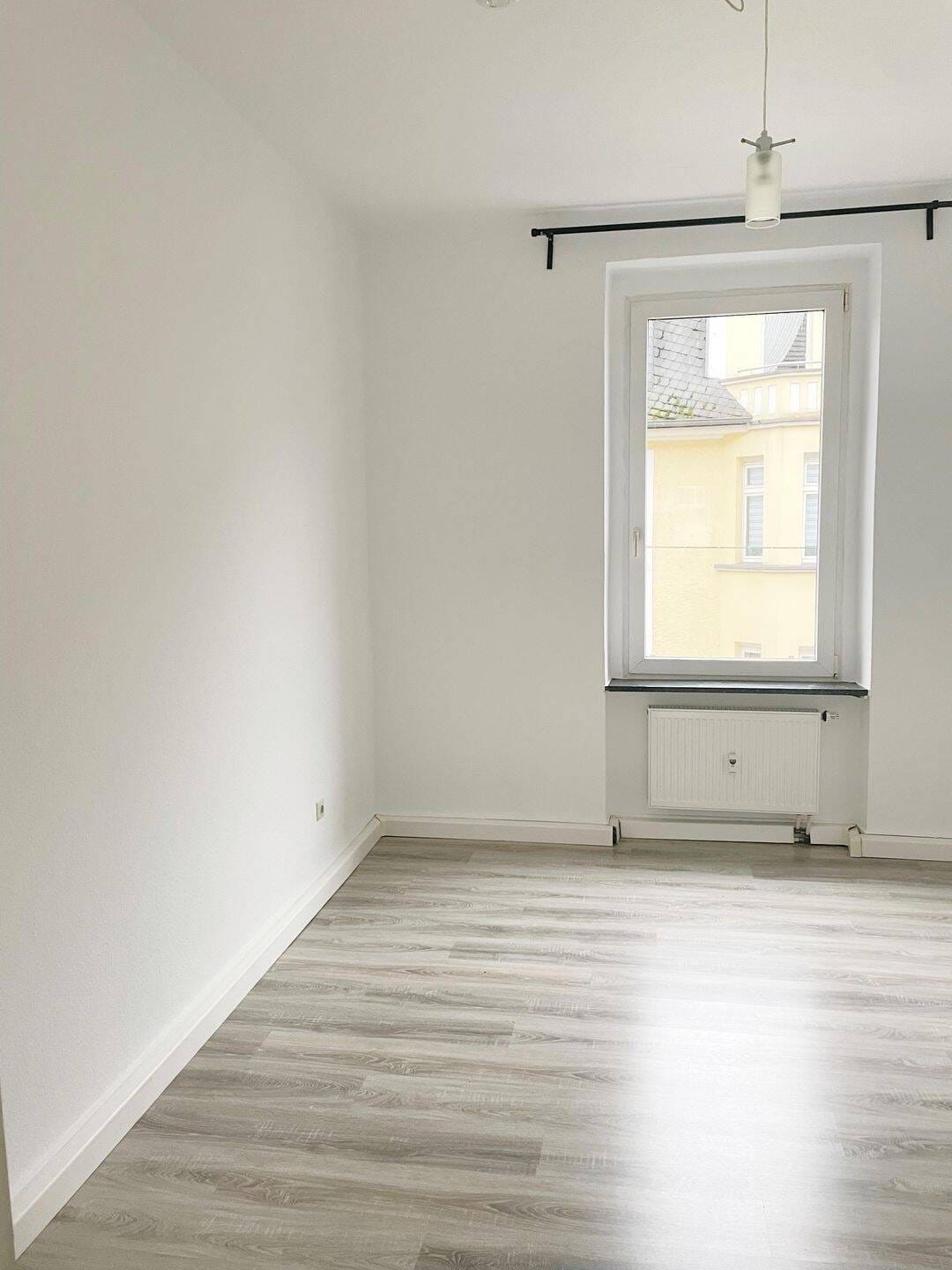 Immobilie in Leverkusen - Ideale Einsteigerimmobilie! Vermietetes Apartment im Stadtzentrum - Bild 4