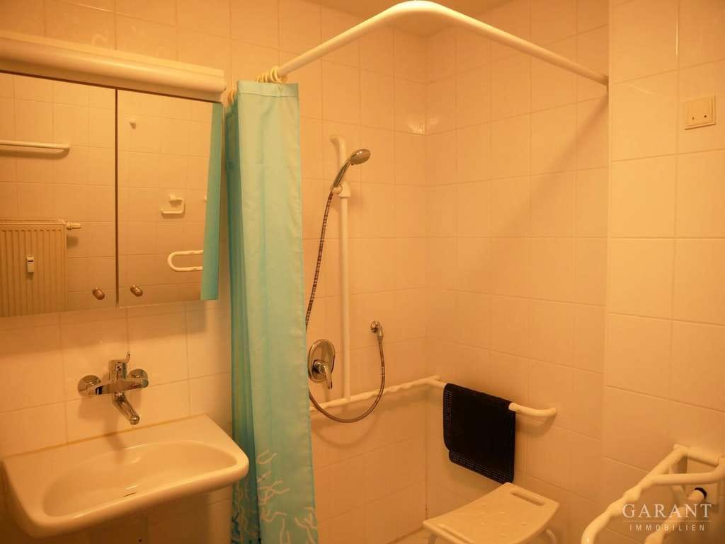 Immobilie in Urbach - Charmante 2 Zimmer-Wohnung - Seniorenresidenz im "Alexander-Stift" in Urbach - Bild 2